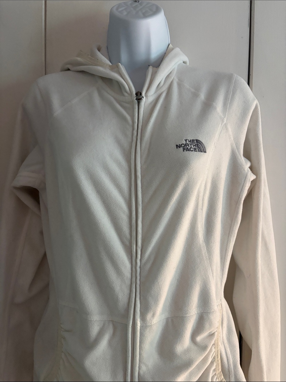 The North Face Off-White Hooded Fleece Jacket Women’s